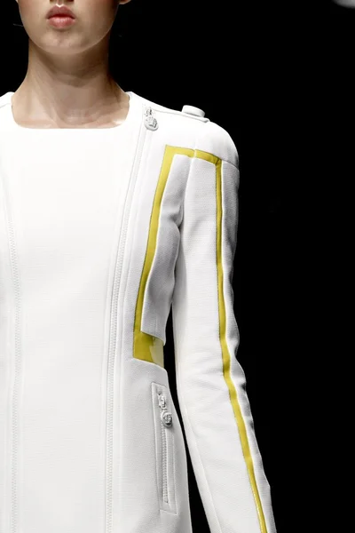 Look 8